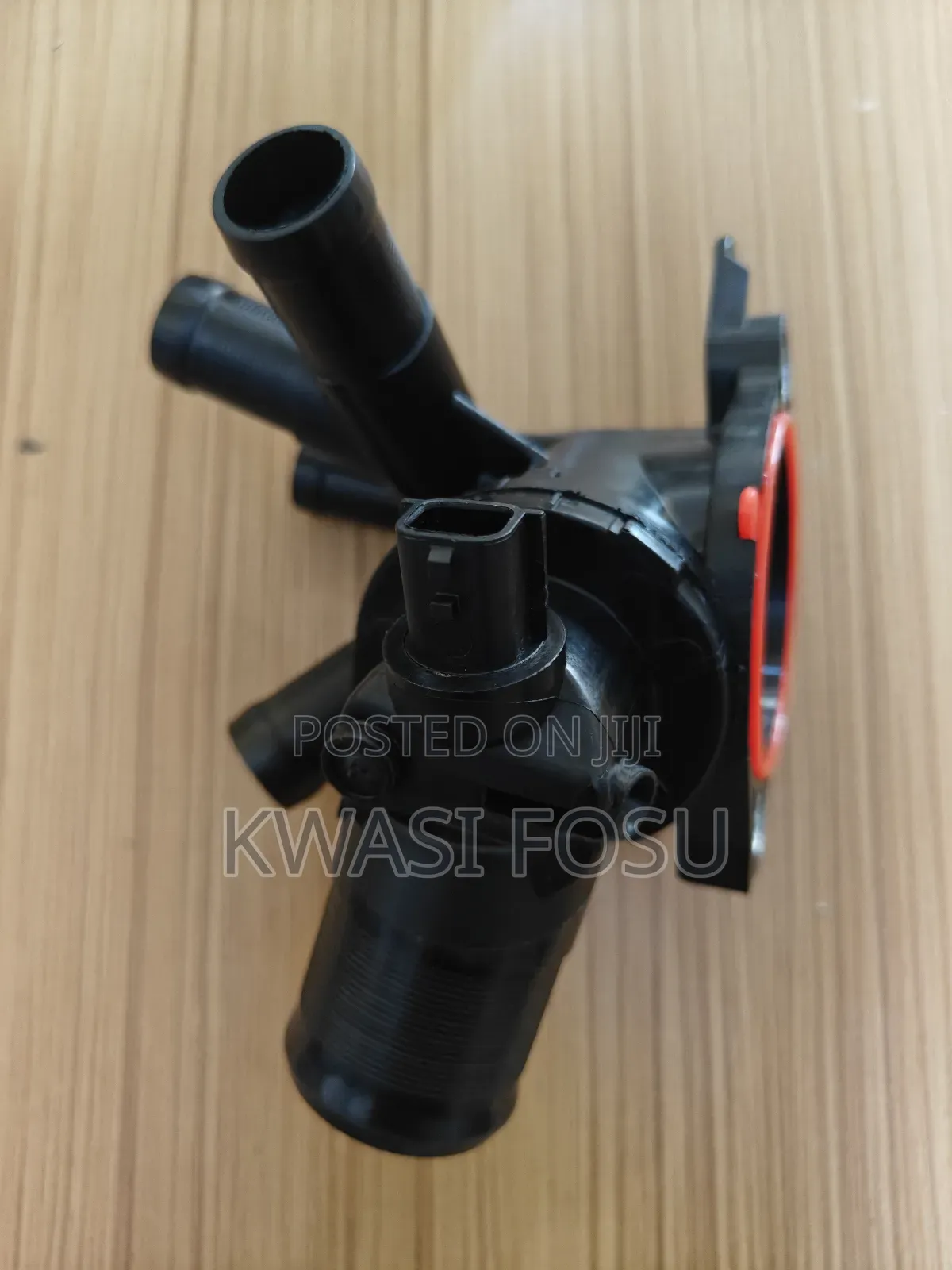 Nissan Engine Thermostate Housing