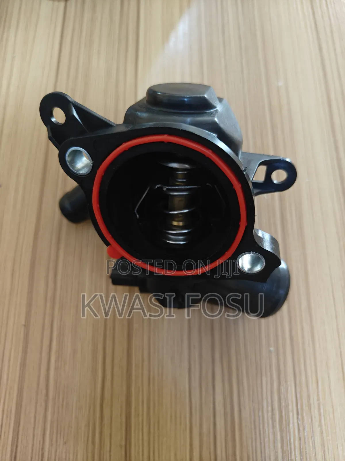 Nissan Engine Thermostate Housing