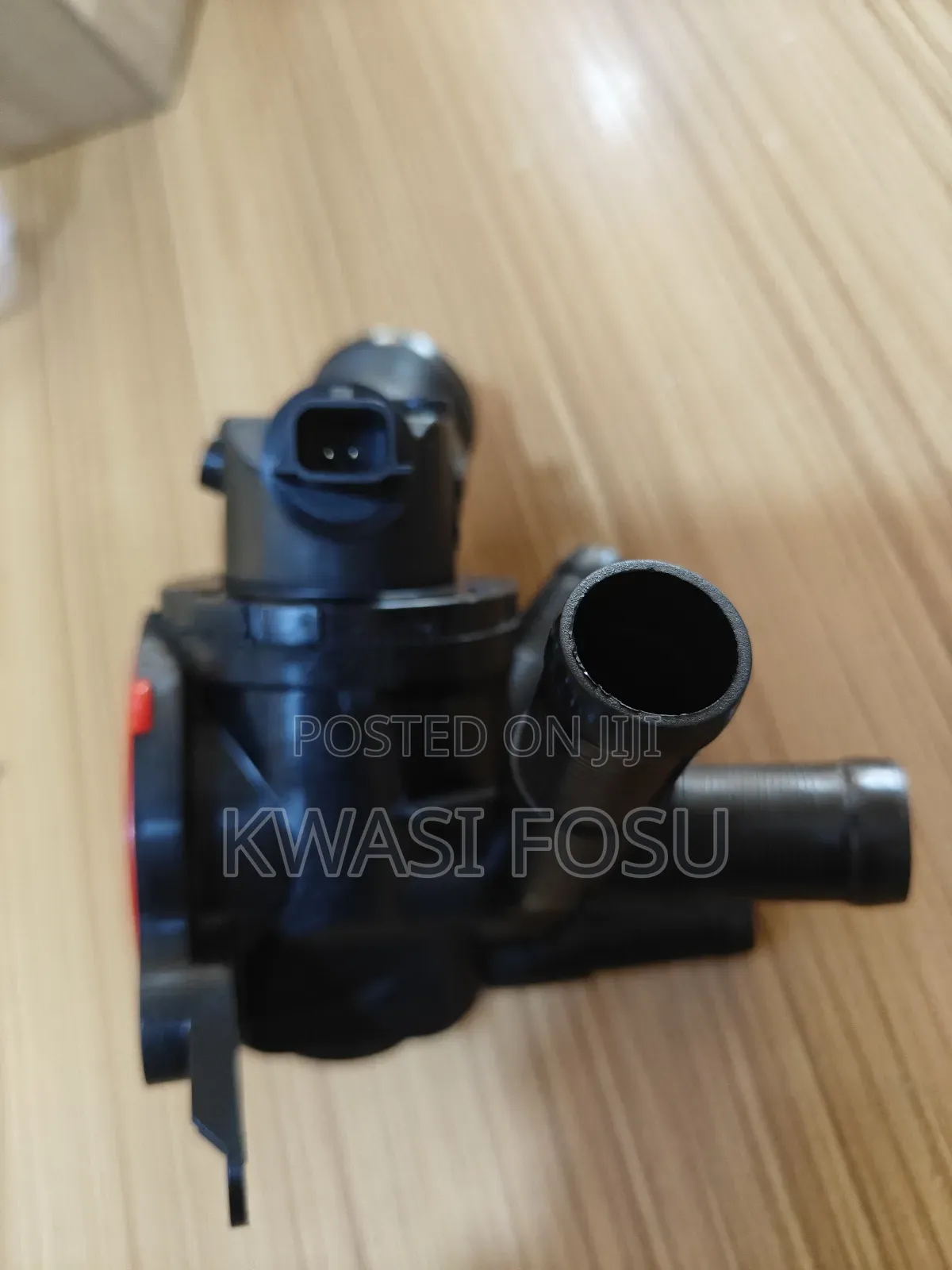 Nissan Engine Thermostate Housing