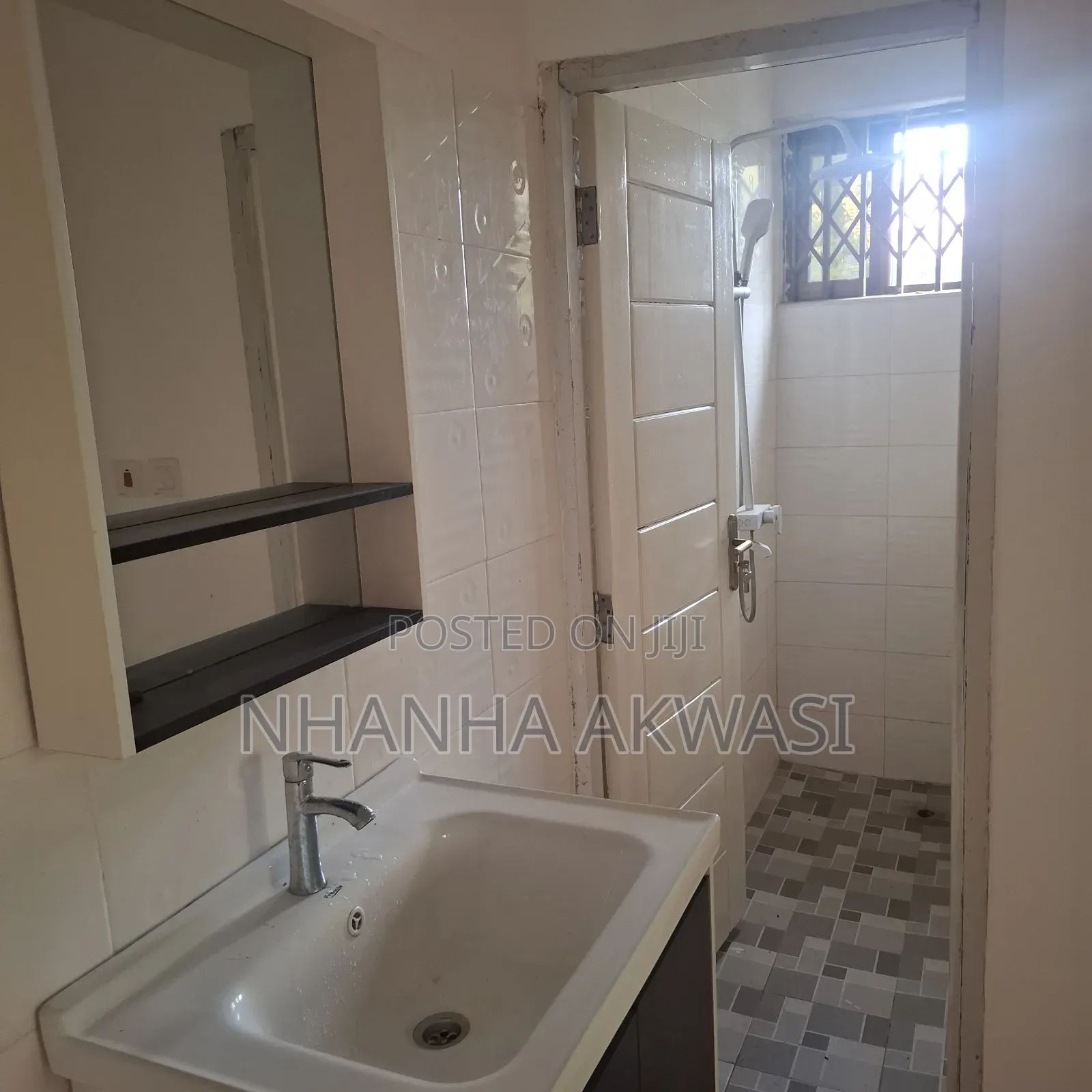 2bdrm Apartment in Sakumono for rent