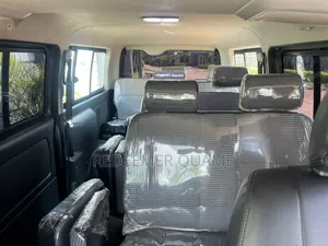 Toyota HiAce 2013 Grey