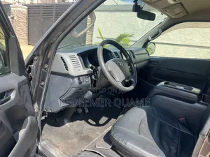 Toyota HiAce 2013 Grey