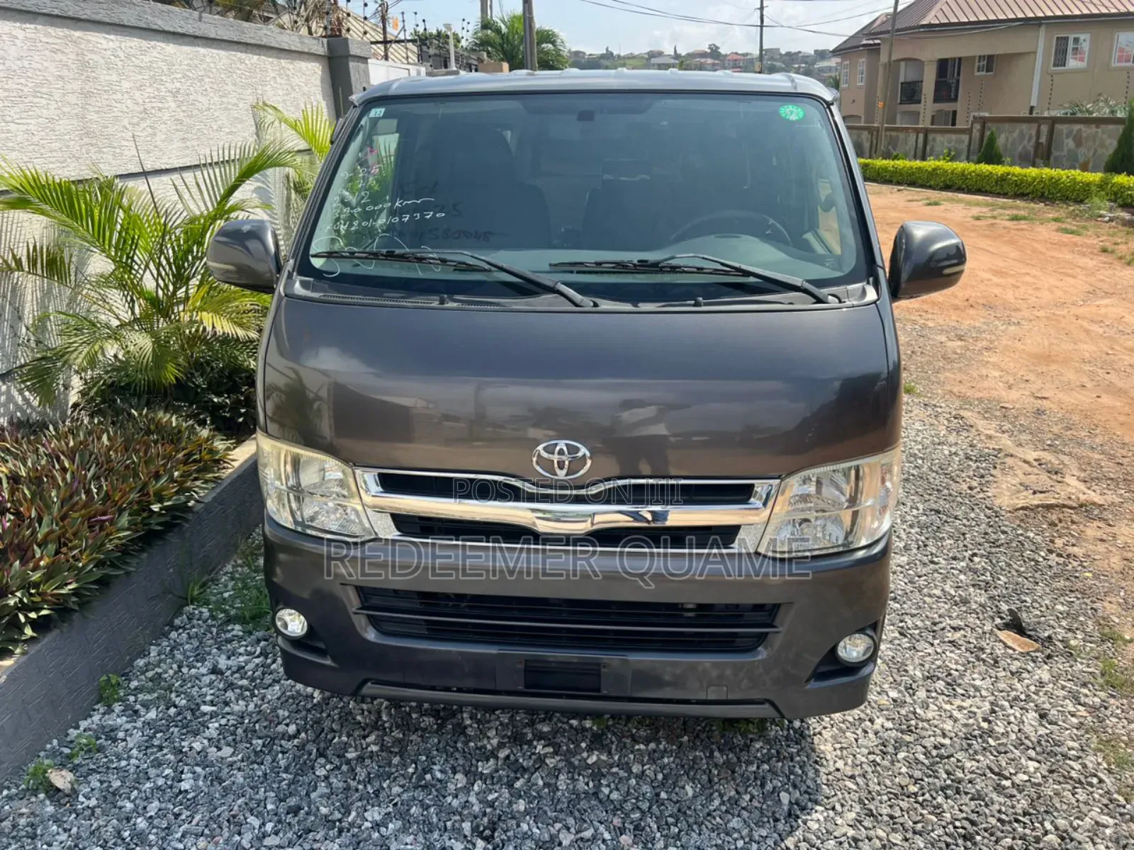 Toyota HiAce 2013 Grey