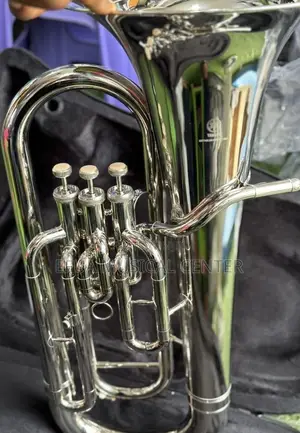 Yamaha Yep-621s Silver-Plated Bb Euphonium.