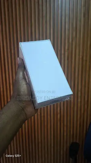 New Samsung Galaxy S20 FE 128 GB Black