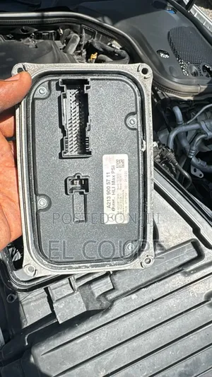 Mercedez Benz Headlight Booster/Charger