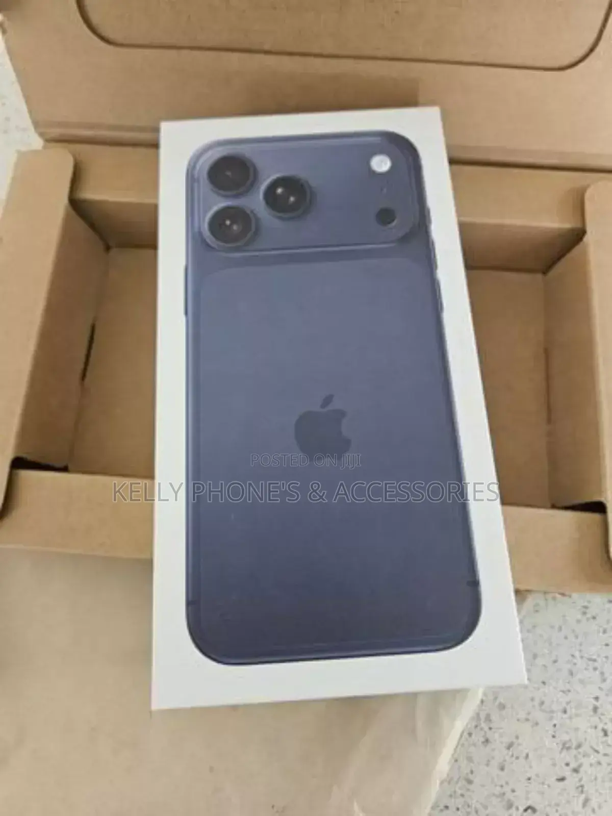 New Apple iPhone 17 Pro Max 256 GB Blue
