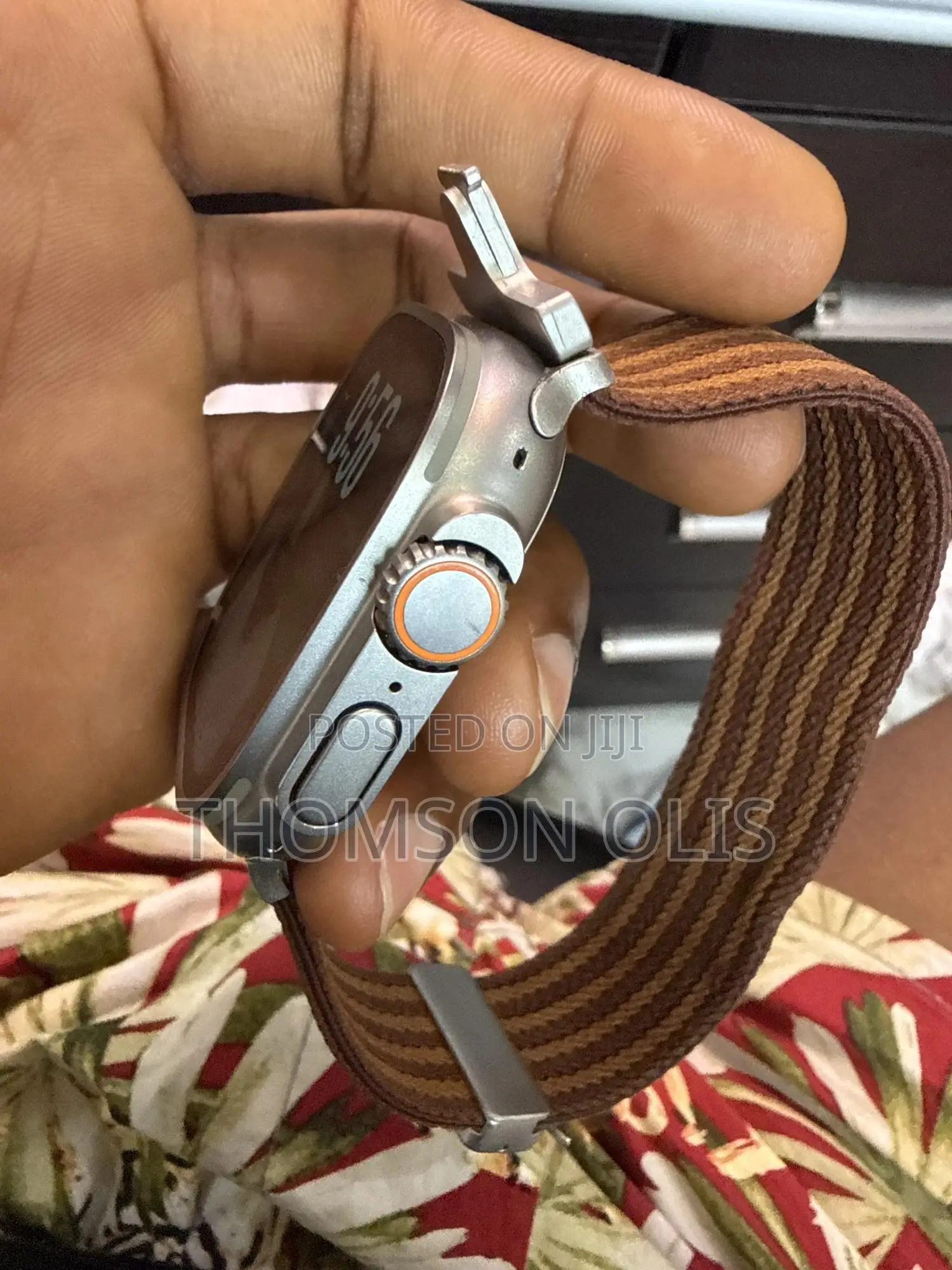 4 Months Used Apple Watch Ultra 2 Comes With 3 Different Straps