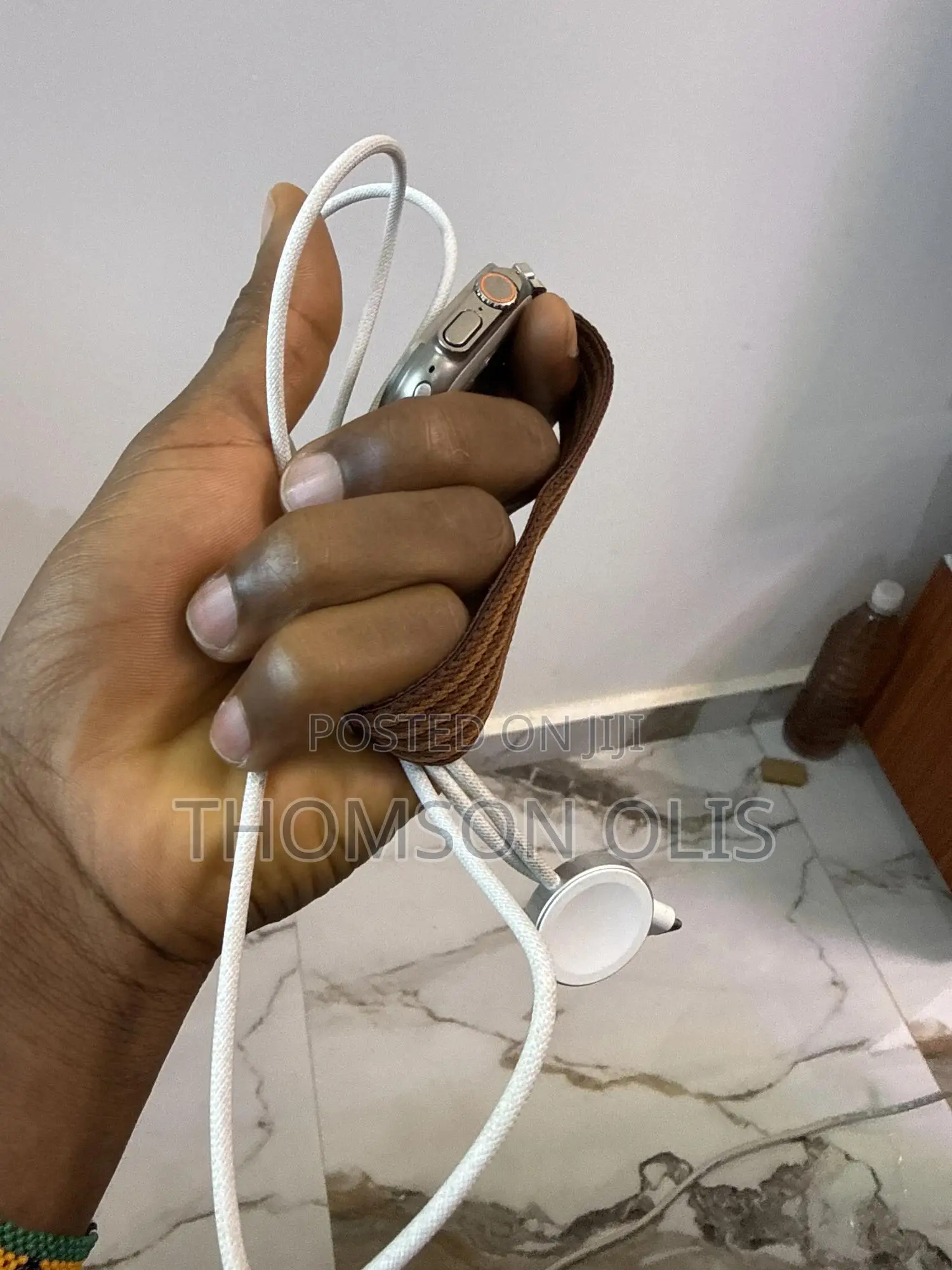4 Months Used Apple Watch Ultra 2 Comes With 3 Different Straps