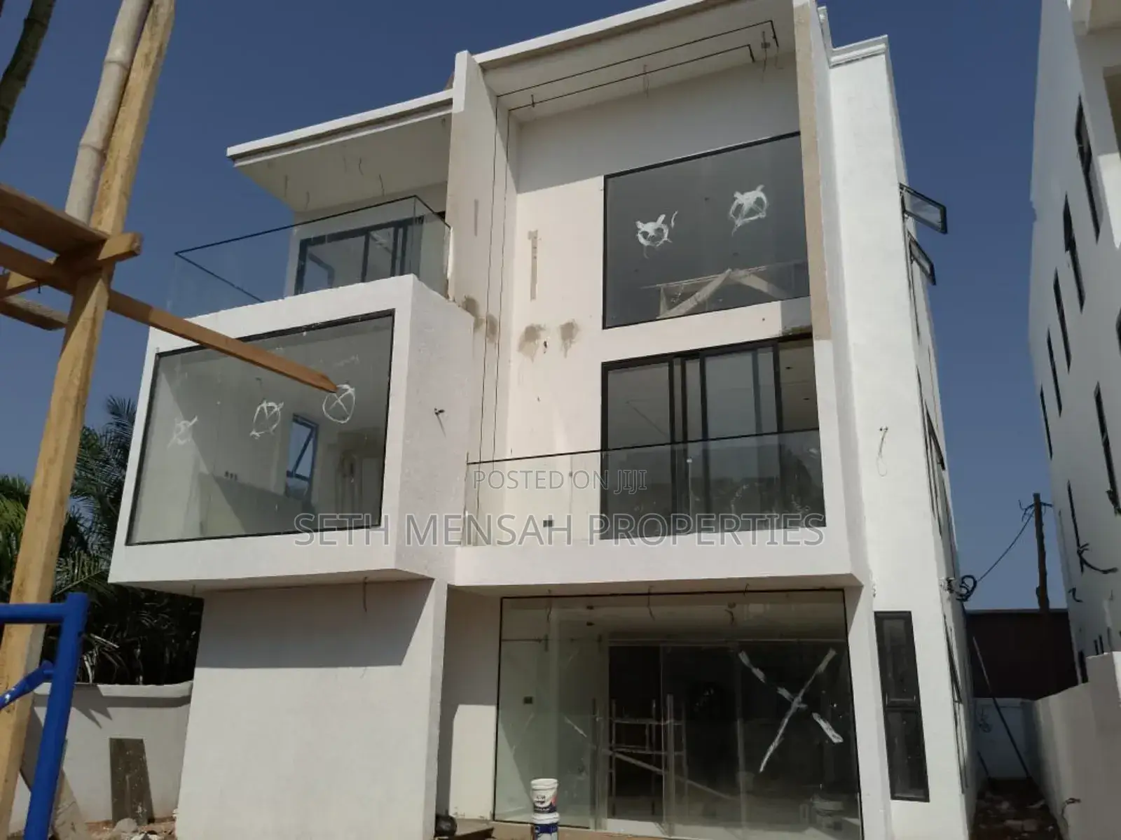 4bdrm House in Adenta for sale