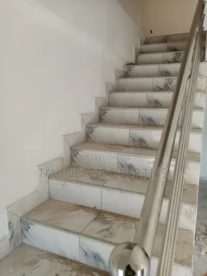 2bdrm Block of Flats in Ashaley Botwe for sale