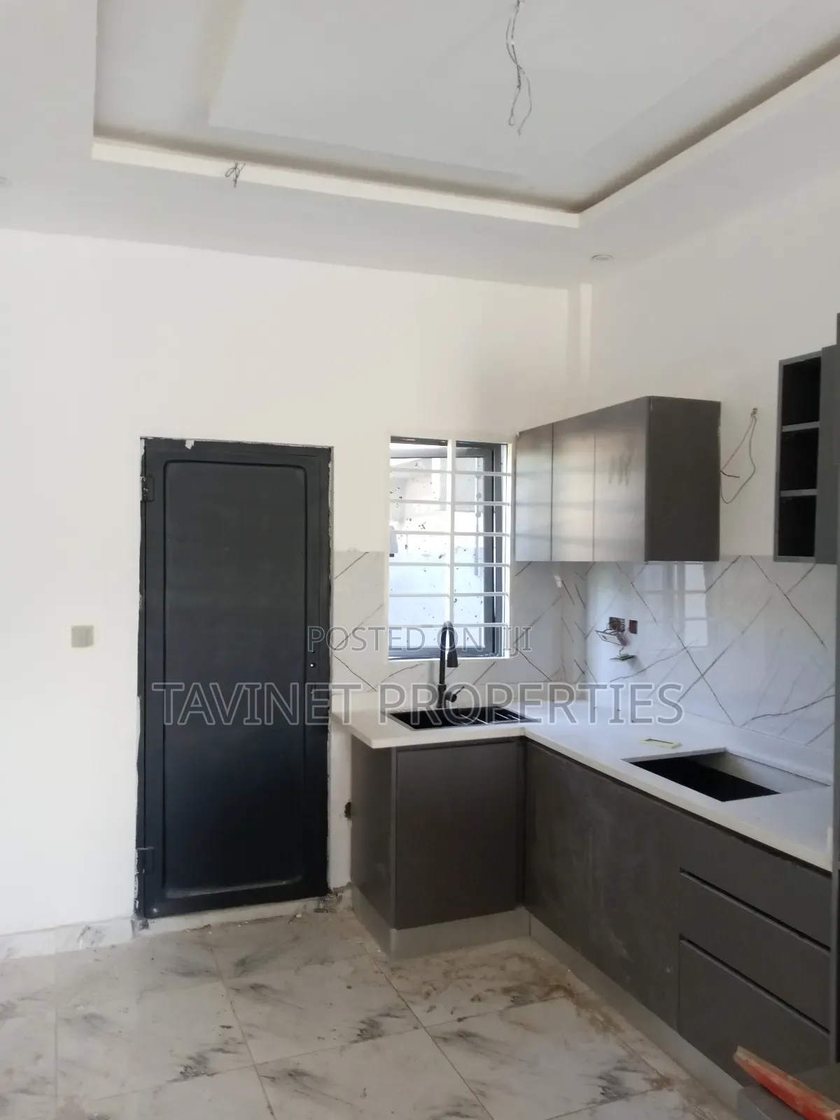 2bdrm Block of Flats in Ashaley Botwe for sale
