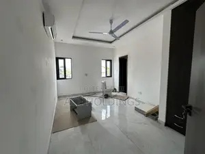 3bdrm House in School Junction, Ashaley Botwe for sale