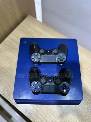 Ps4 Slim With Controllers