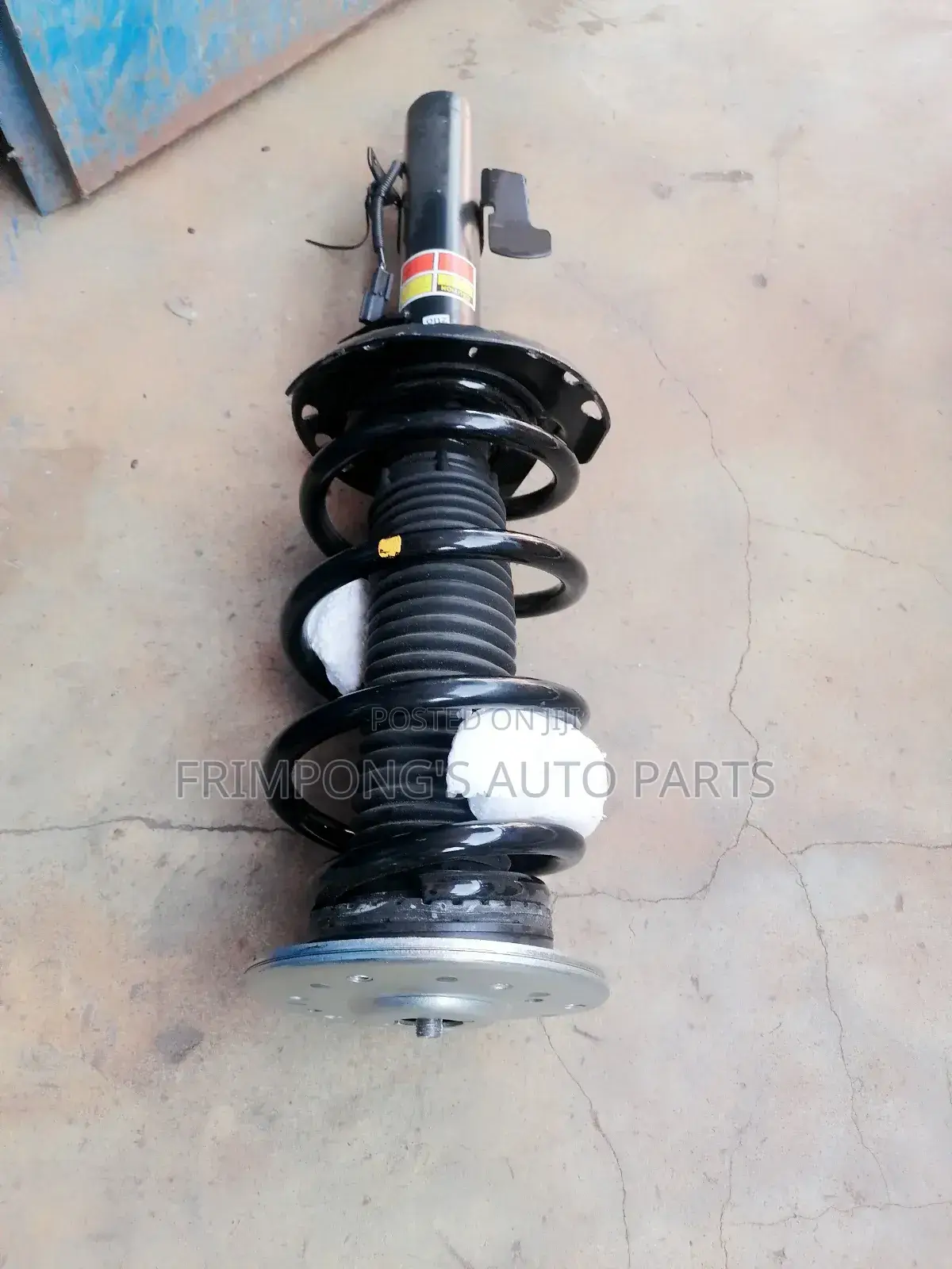 Range Rover Evoque 2013 Front Shocks Absorbers Sensor Type