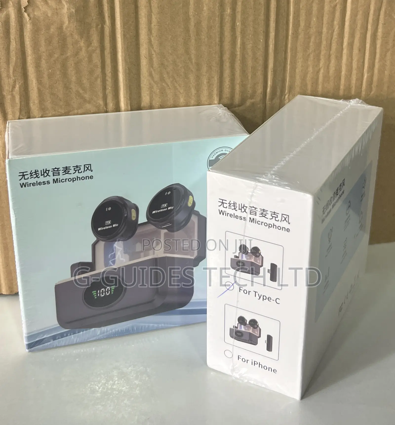 Lavalier Wireless Microphones Type-C With a Charging Case.