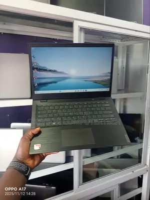Laptop Lenovo 4GB AMD A6 SSD 256GB