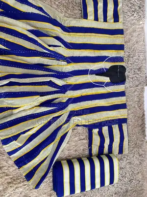 Couple Smock Available