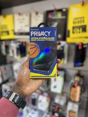 Apple iPhone 17 Pro Max Protector