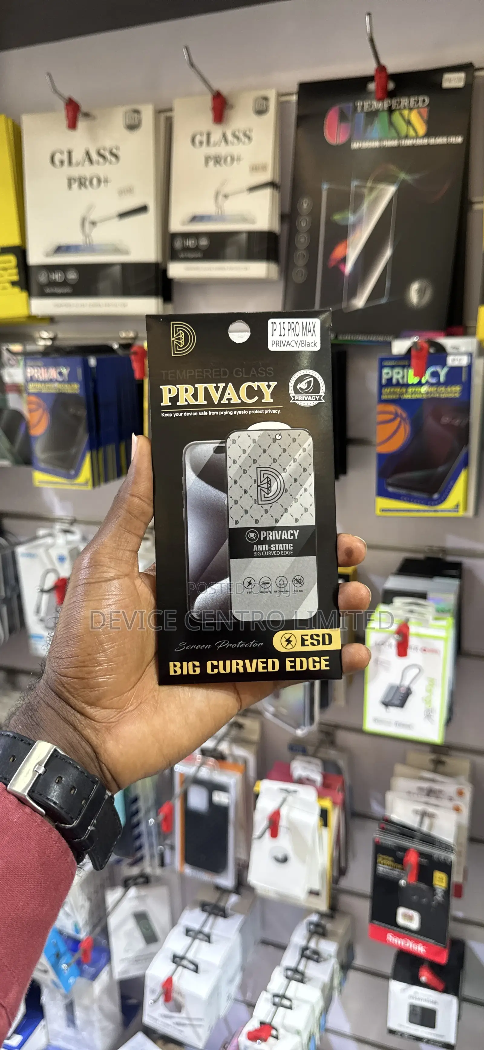 Apple iPhone 15 Pro Max Protector