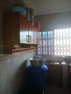 Mini Flat in Single Self, Oyarifa for rent