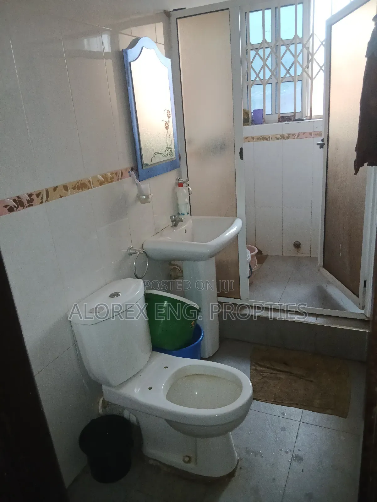 Mini Flat in Single Self, Oyarifa for rent