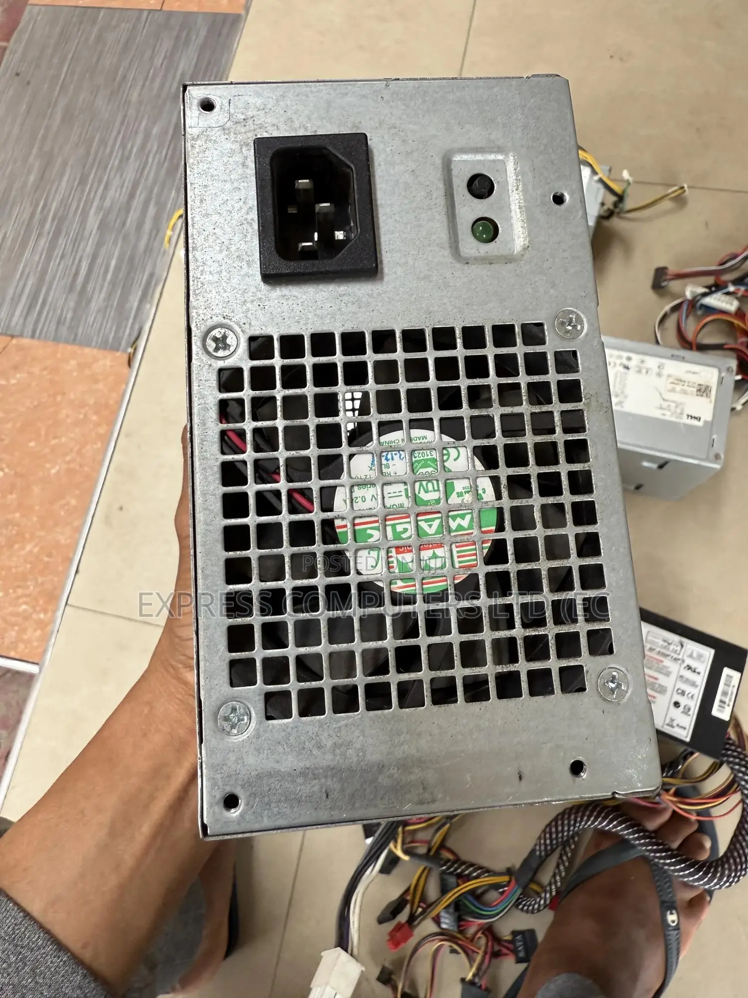 Dell Powerpack 4/4 Original Form Uk No Fault in Food Condition