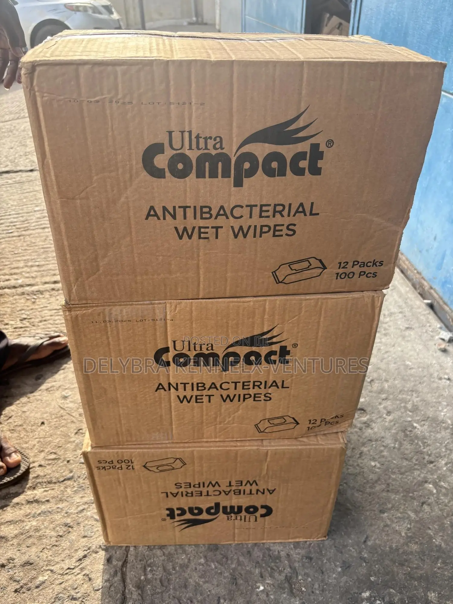 Ultra Compact Wet Wipes