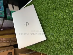 Laptop Dell XPS 15 9530 32GB Intel Core I9 SSD 1T