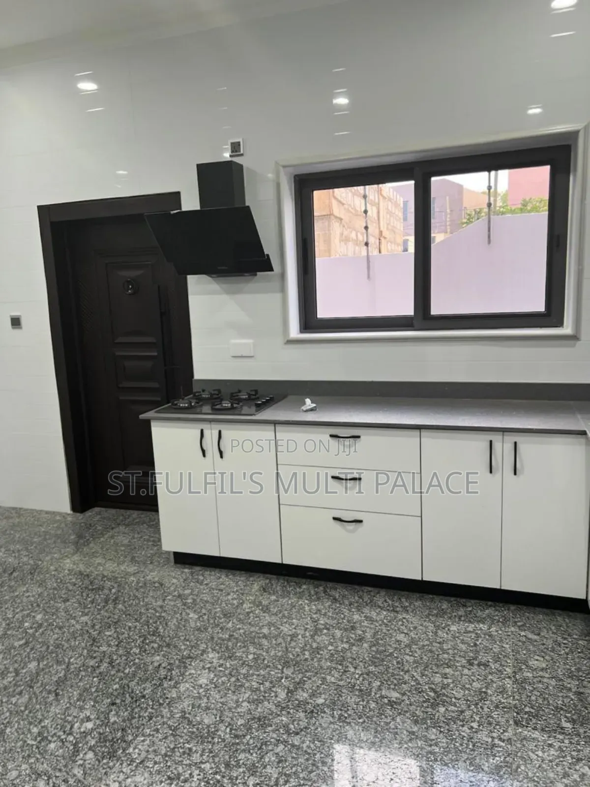 5bdrm Townhouse / Terrace in East Legon Bawaleshi, Bawaleshie for rent
