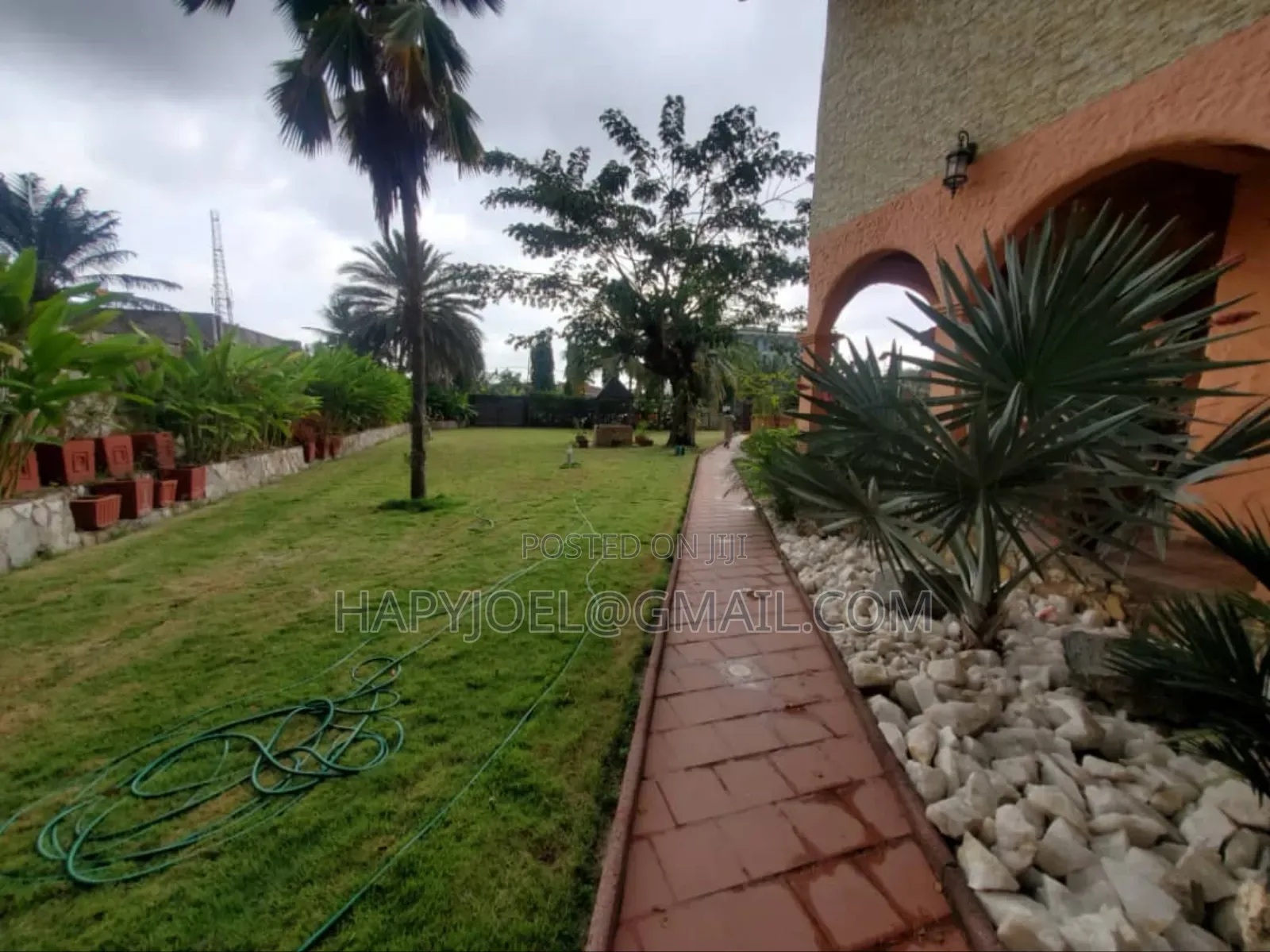 5bdrm House in Dzorwulu for rent