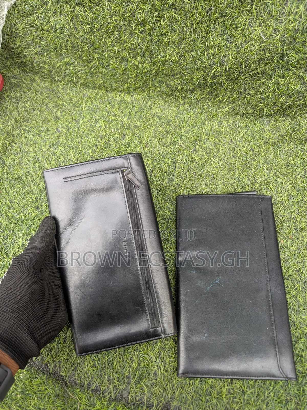 Radley Travel Wallet (Foose)