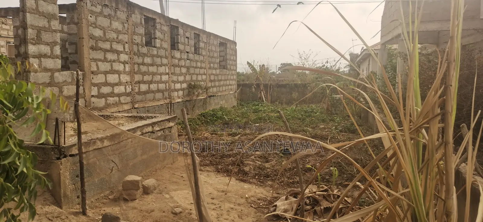 4bdrm Bungalow in Nurses Quarters, Ngleshie Amanfro for sale