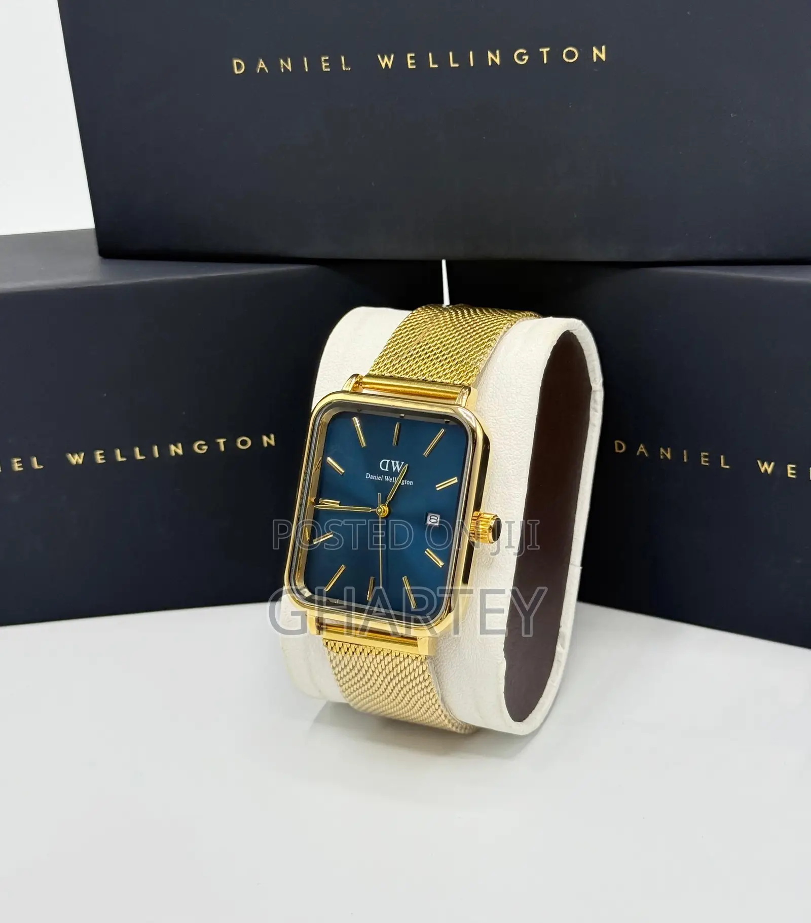 Mesh Bracelet Strap Analog Unisex Daniel Wellington Watch