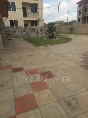 6bdrm House in Tema Golf City for rent