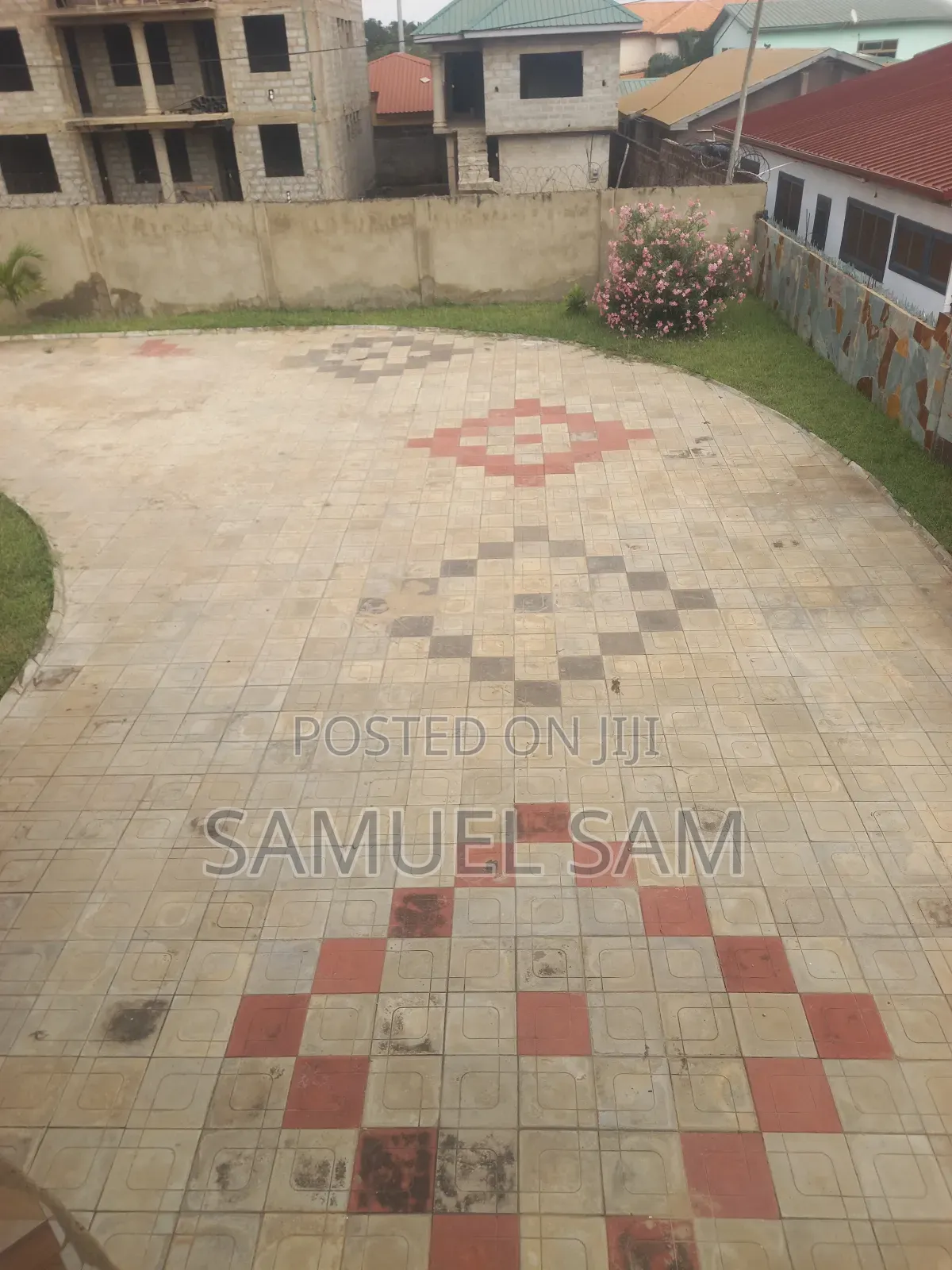 6bdrm House in Tema Golf City for rent