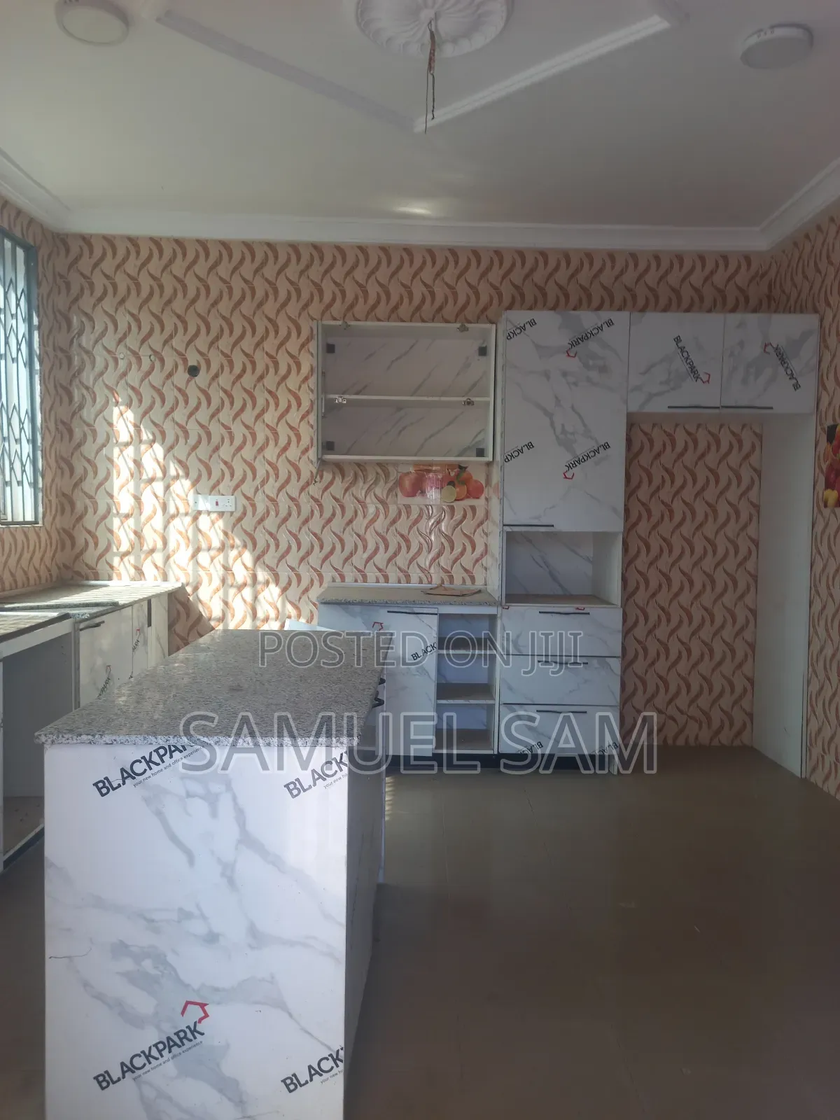 6bdrm House in Tema Golf City for rent