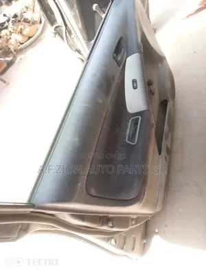 Toyota Matrix Doors 4set and Types of Doors and All Types Available