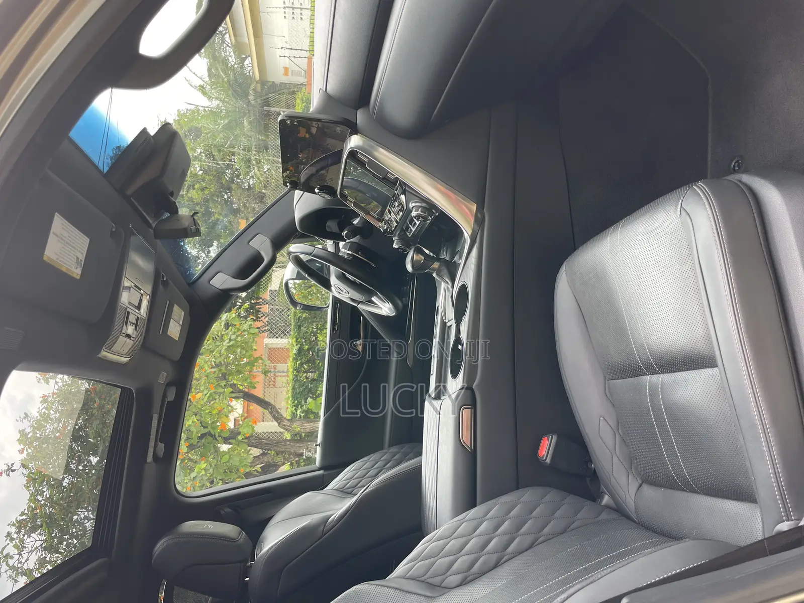 Lexus LX 600 2023 Gray