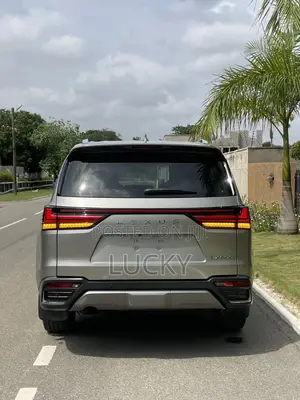 Lexus LX 600 2023 Gray