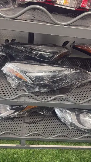 Toyota Corolla 2017,2018, Headlight Available