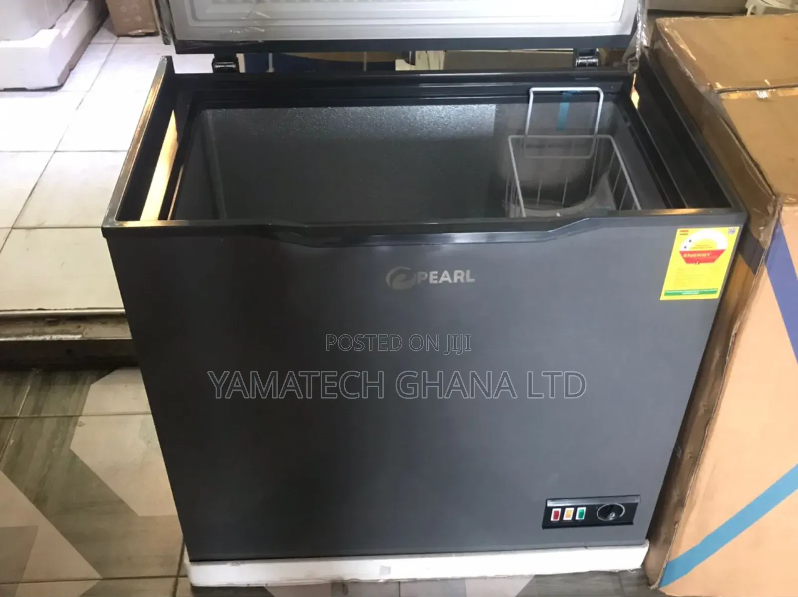Pearl 188 Litre Chest Freezer With Top Glass