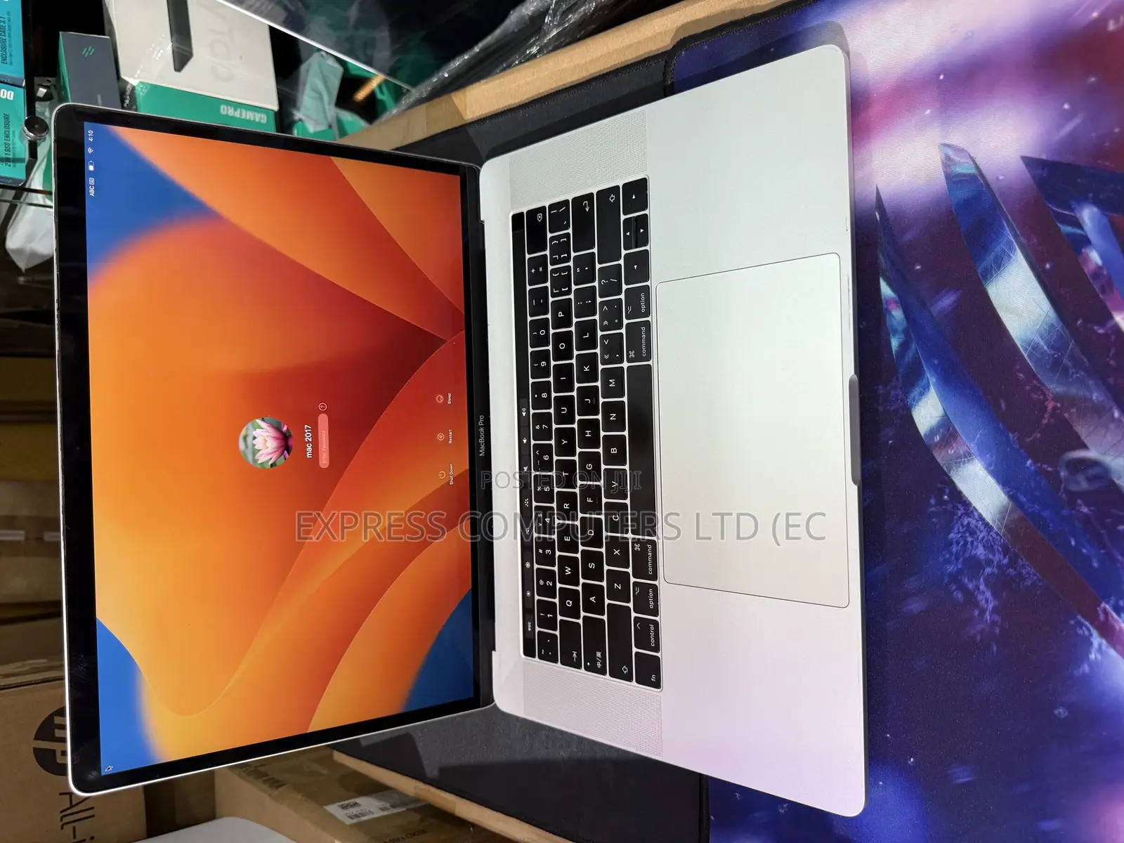 Laptop Apple MacBook Pro 2017 16GB Intel Core I7 SSD 512GB