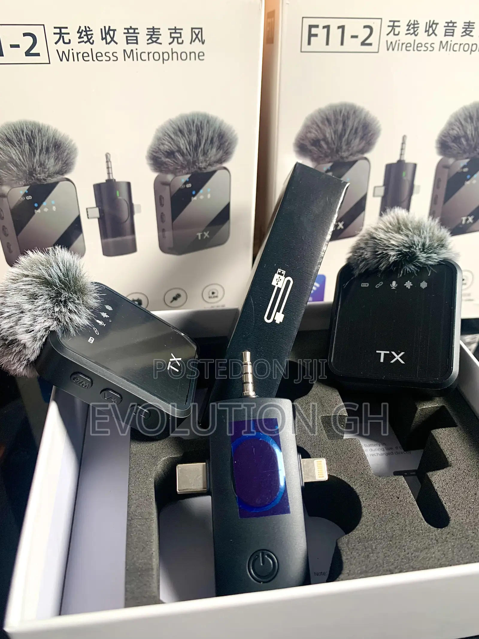 Dual Wireless Microphone For iPhone, Android And Digital Camera