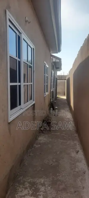 5bdrm House in Adepa Glory Estate, Kasoa for rent