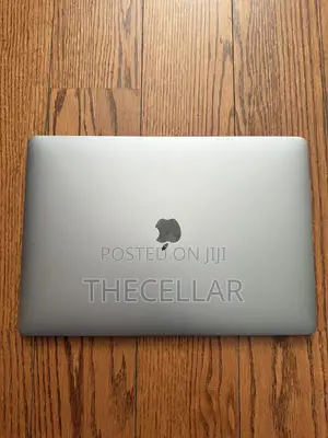 Laptop Apple MacBook Pro 2018 16GB Intel Core I7 SSD 1T