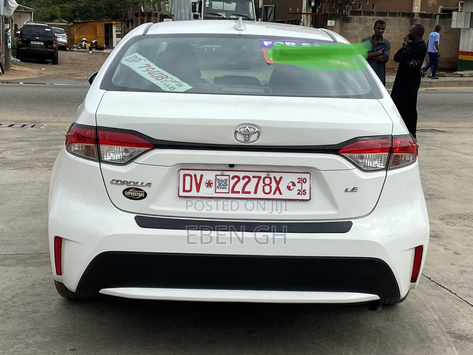 Toyota Corolla LE 2022 White
