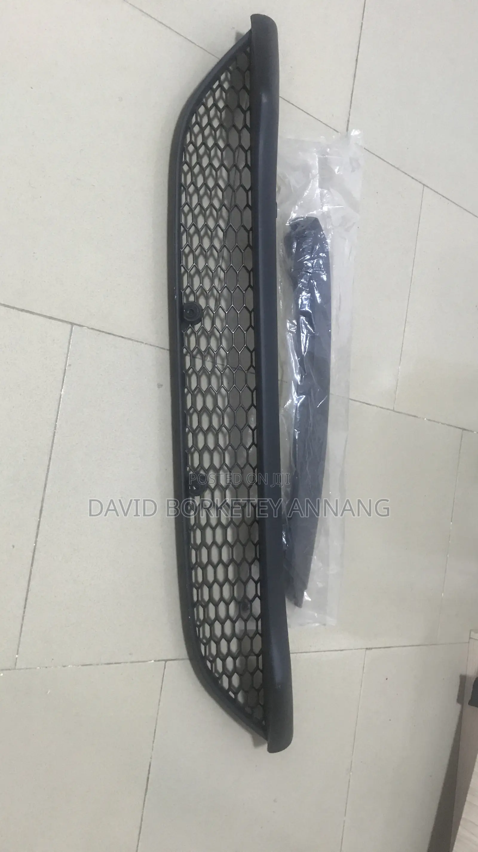 Ford Focus Front Bumper Lower Spoiler Centre Grill New