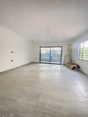 4bdrm House in Ashaley Botwe for sale