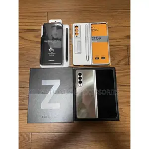 New Samsung Galaxy Z Fold 2 256 GB Black